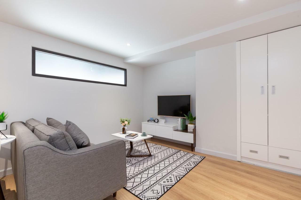Apartment Cozrum Homes - Premier Ho Chi Minh City