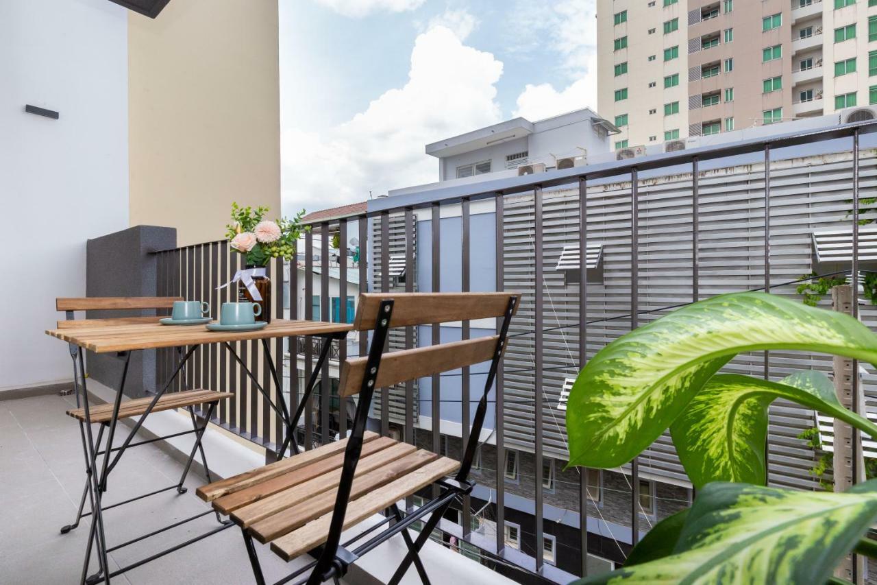 Apartment Cozrum Homes - Premier Ho Chi Minh City